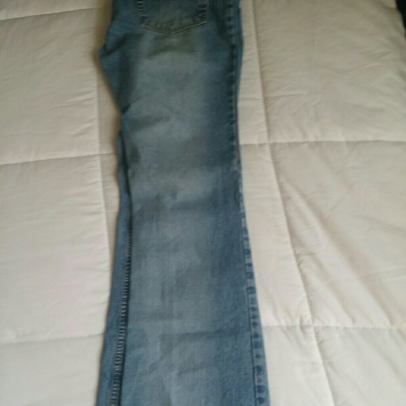 Women's Vintage Highwaist Jeans - Picture 2 of 3
